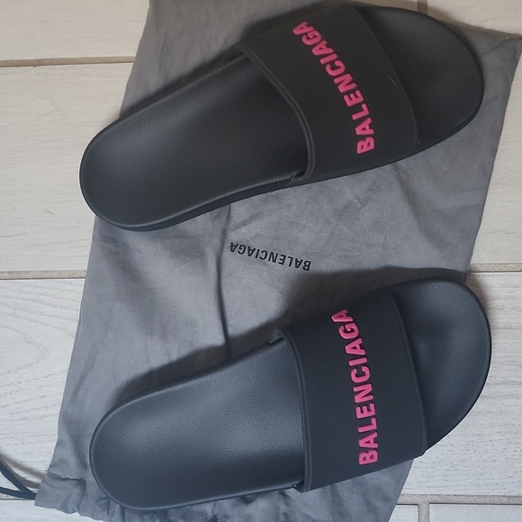 Balenciaga Logo rubber slides - Picture 4 of 6